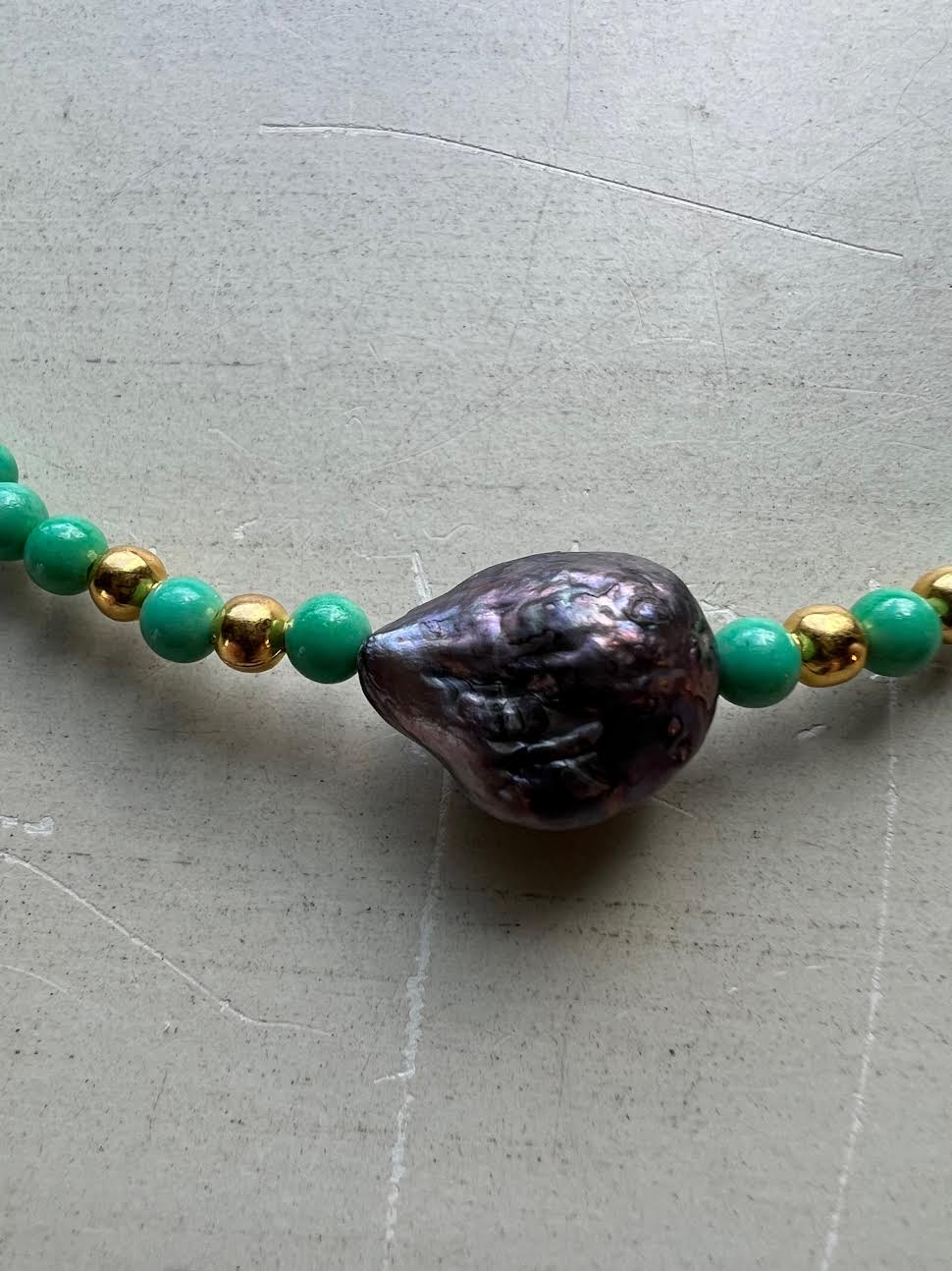 black pearl on green quartz bead necklace