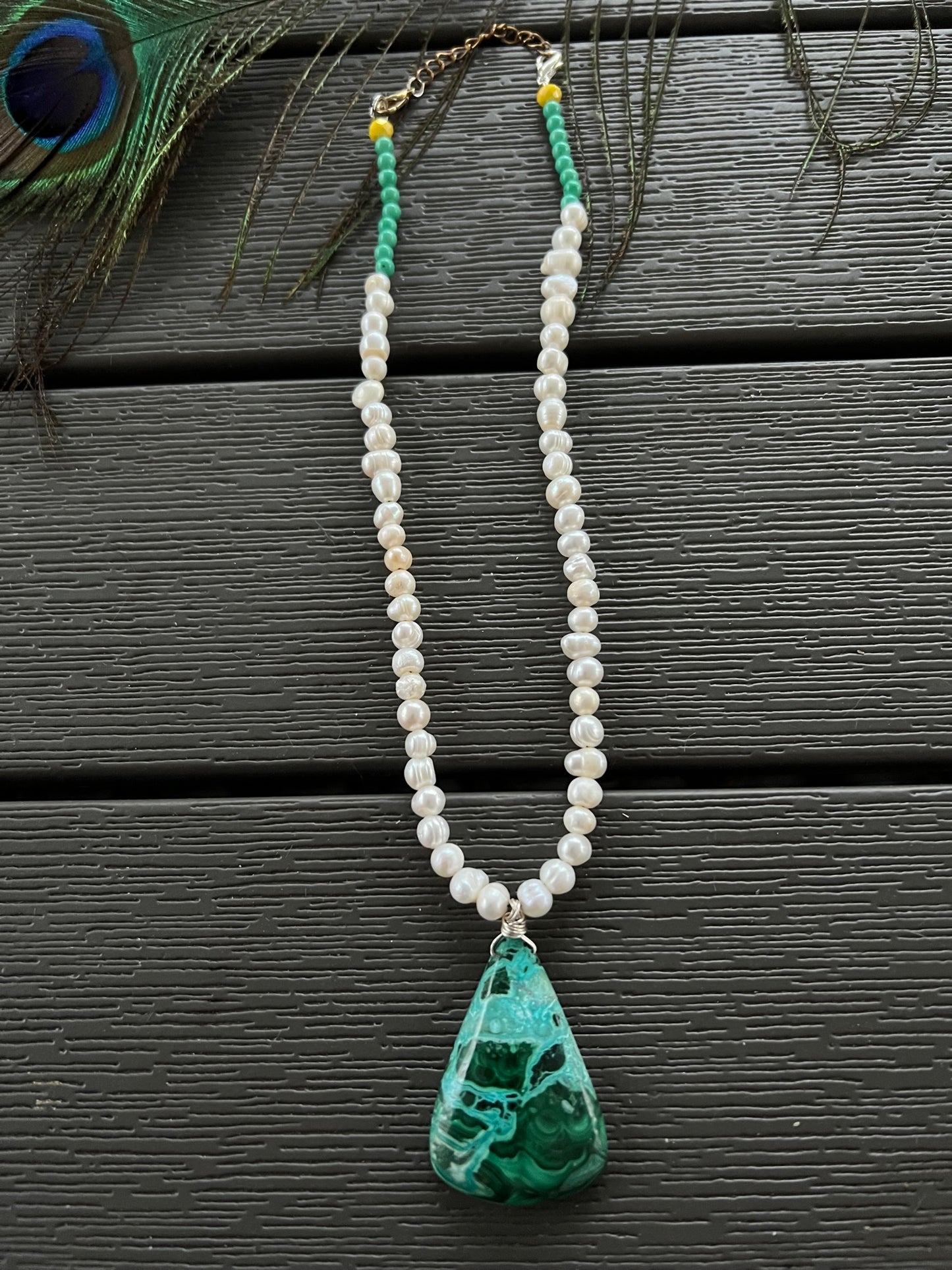 Pearl Necklace with Malachite Drop