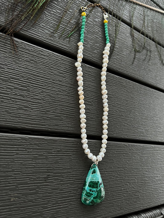 Pearl Necklace with Malachite Drop